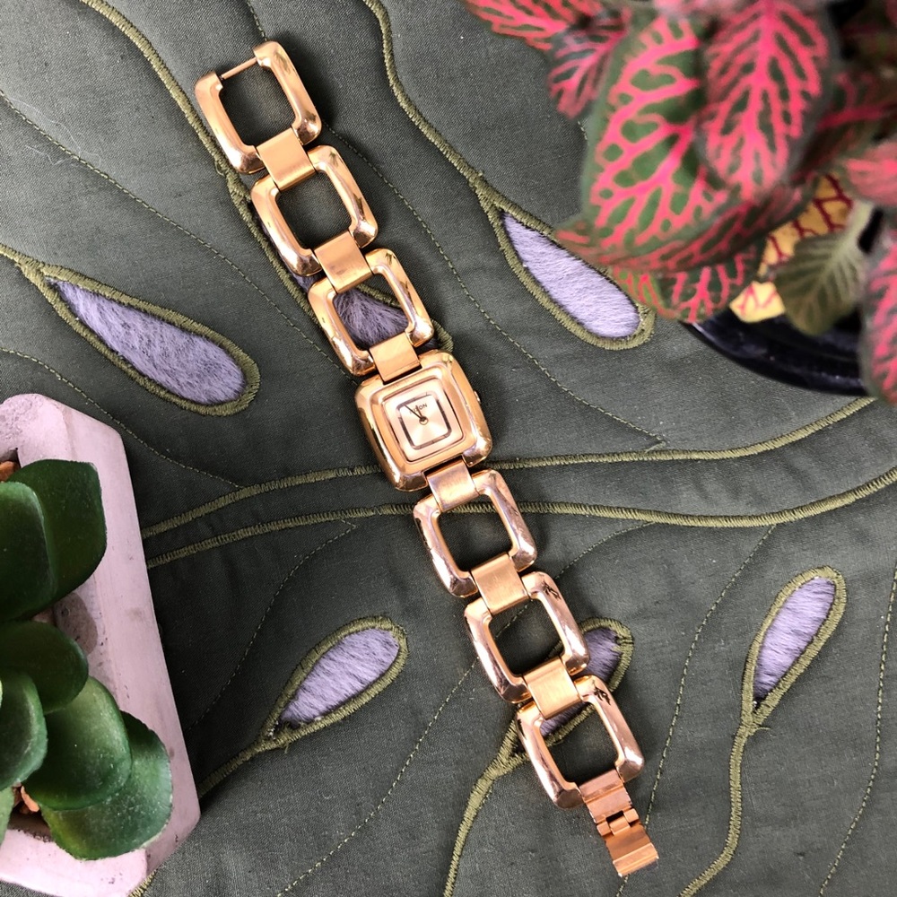 Nixon The SISI SS Gold Watch